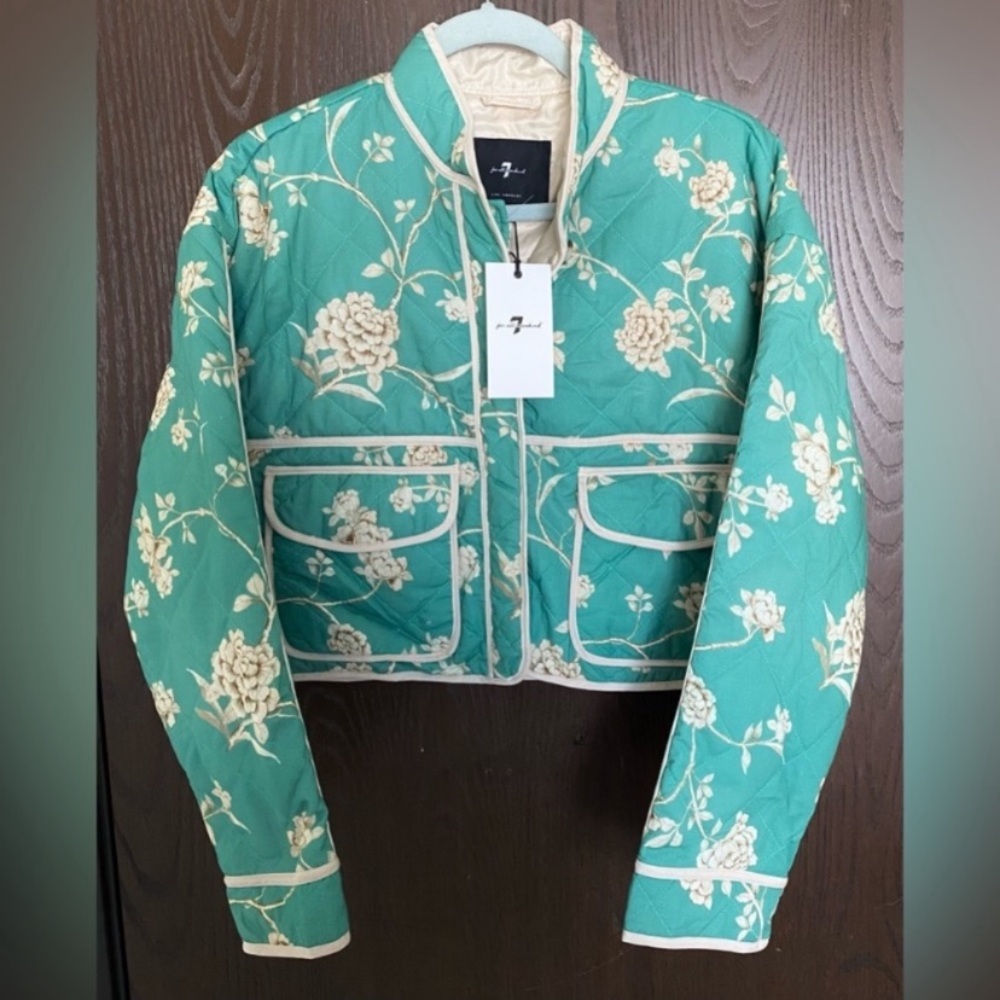 For all 7 mankind light elegant crop jacket.